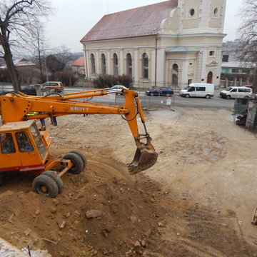 Zemní a bourací práce pokročily navzdory mrazu